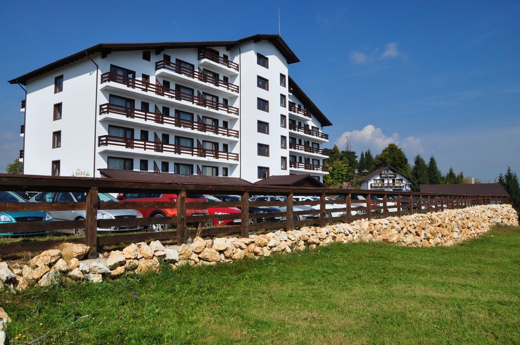 Cheile Gradistei Fundata Resort Екстериор снимка
