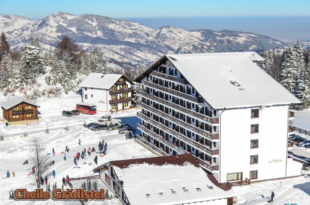 Cheile Gradistei Fundata Resort Екстериор снимка