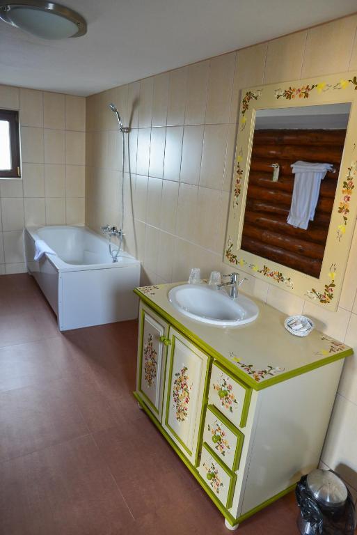 Cheile Gradistei Fundata Resort Стая снимка