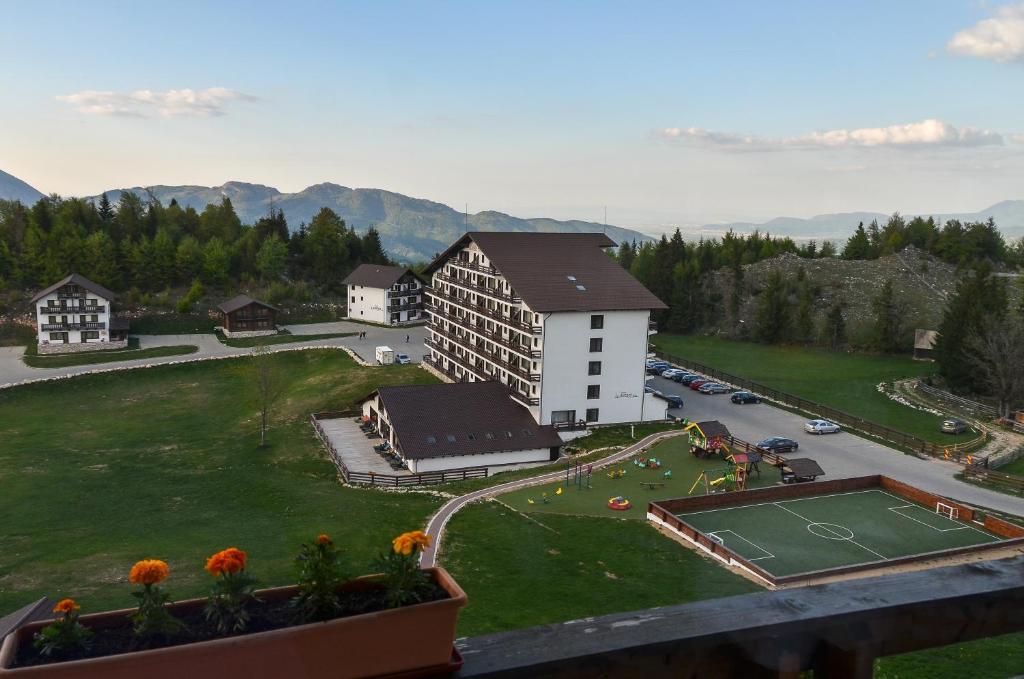 Cheile Gradistei Fundata Resort Екстериор снимка