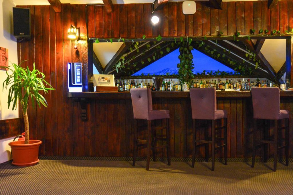 Cheile Gradistei Fundata Resort Екстериор снимка