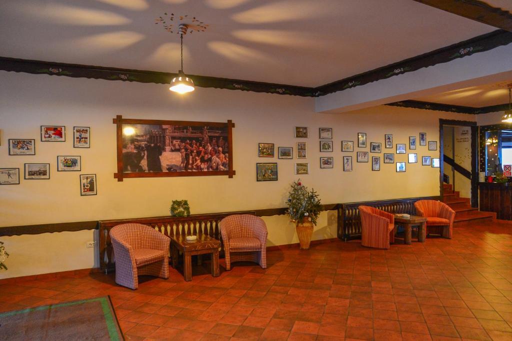 Cheile Gradistei Fundata Resort Екстериор снимка